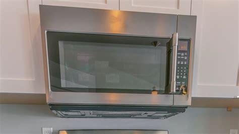 replacing under cabinet microwave